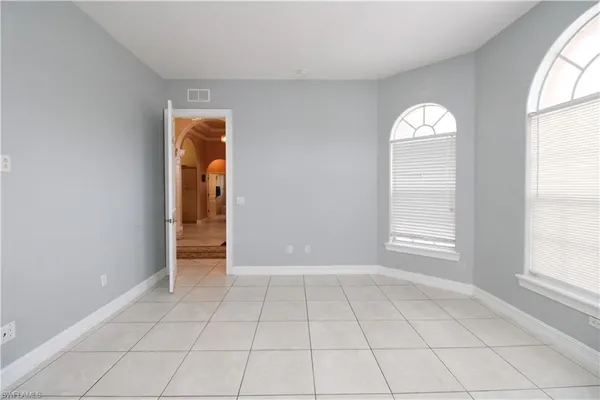 $2,700 | 2310 2nd Avenue Southeast, Naples, FL 34117