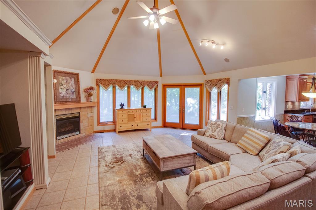 4432 Thatcher Road Alton, IL 62002 - Photo 22 of 59 Gallery Image 22