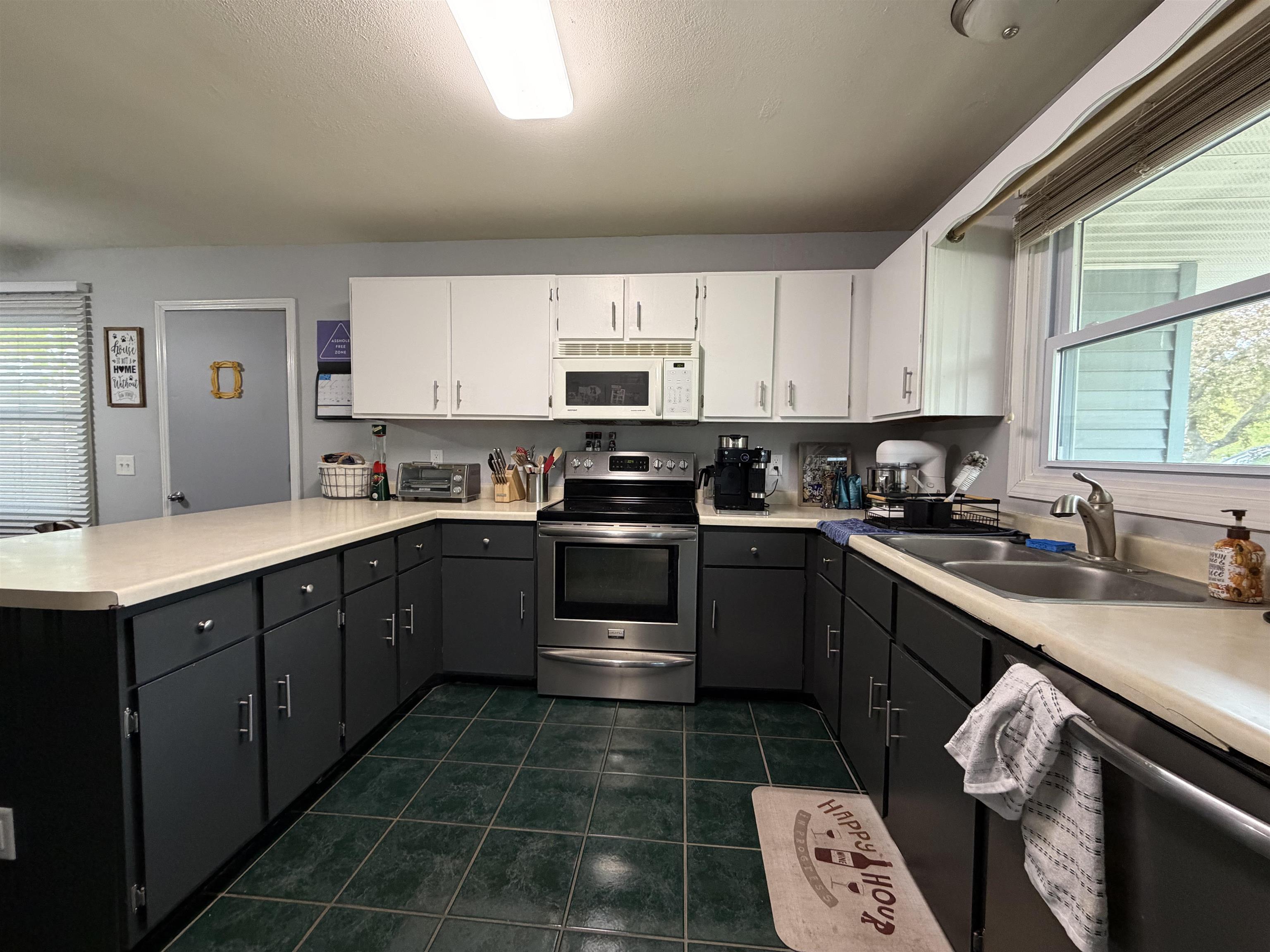 412 Scott Street Mazomanie, WI 53560 - Photo 4 of 20