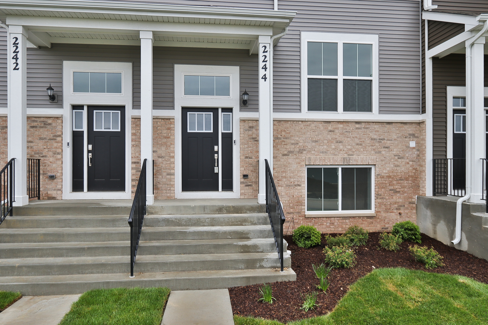 2244 Stonegate Road Algonquin, IL 60102 - Photo 2 of 30