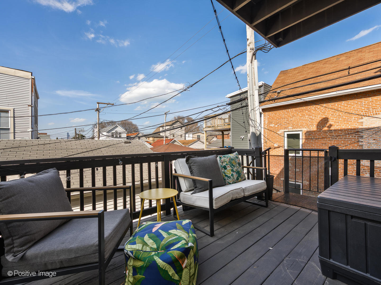 550 West 45th Street Chicago, IL 60609 - Photo 19 of 24 a view of a balcony with furniture