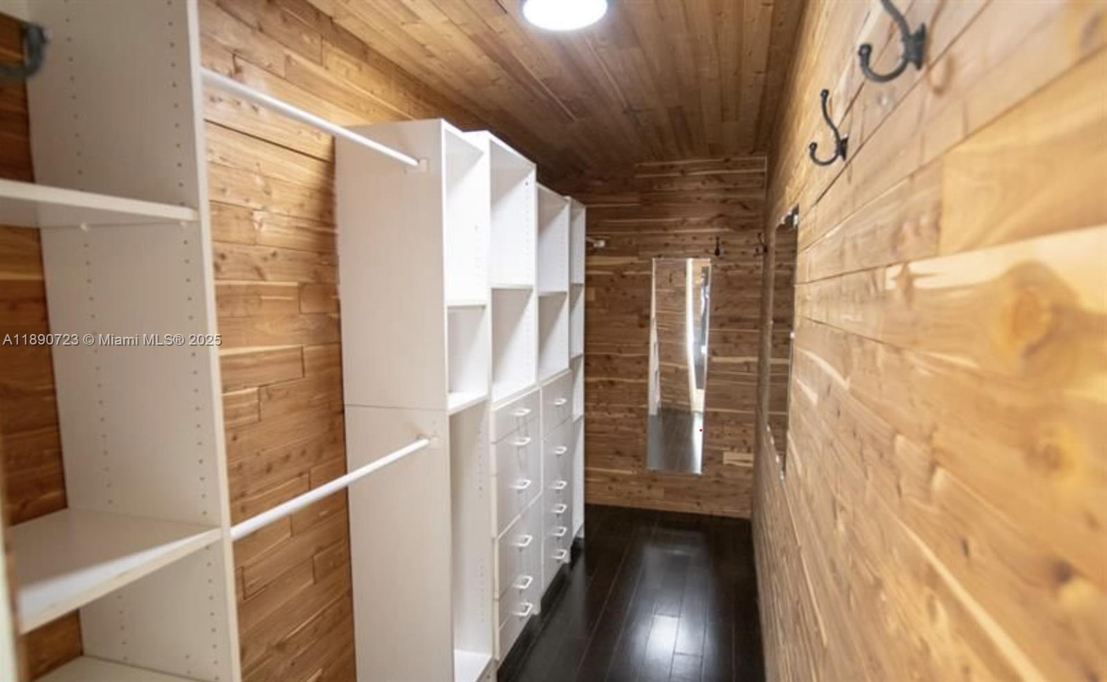 3050 Alton Road Miami Beach, FL 33140 - Photo 31 of 41 a view of balcony