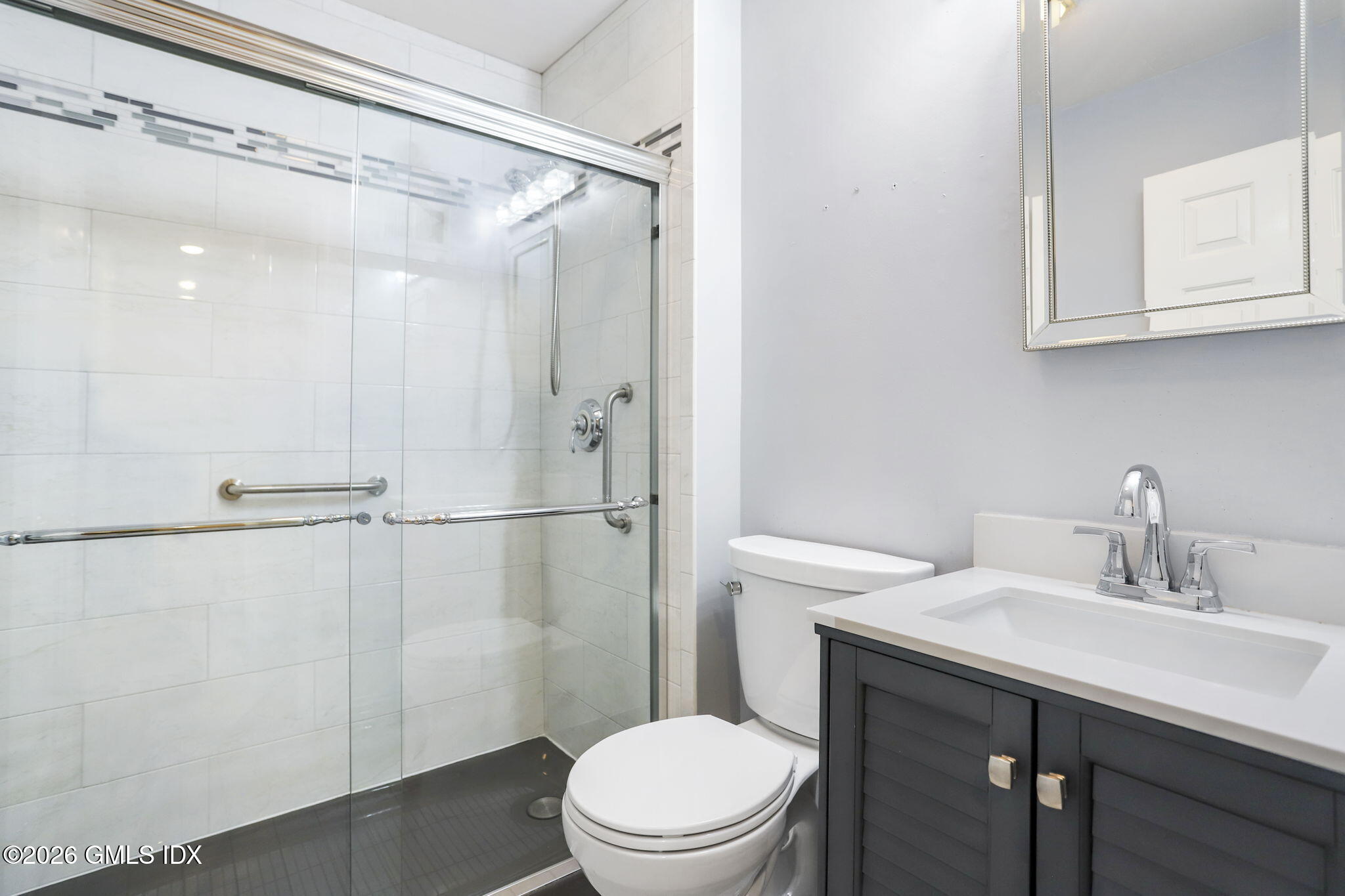 33 Talbot Lane, Unit 4 Greenwich, CT 06830 - Photo 14 of 19 12-web-or-mls-33-talbot-ln-unit-4