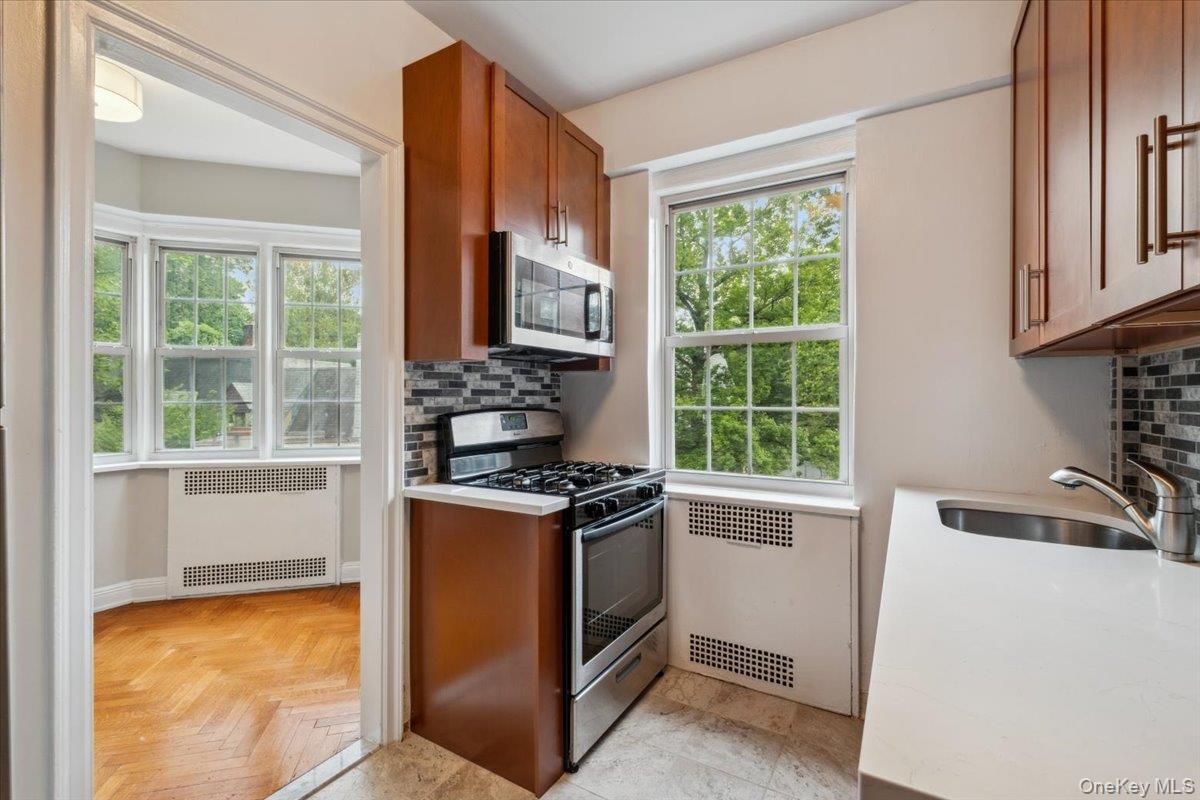 45 Popham Road, Unit 4D Scarsdale, NY 10583 - Photo 10 of 27