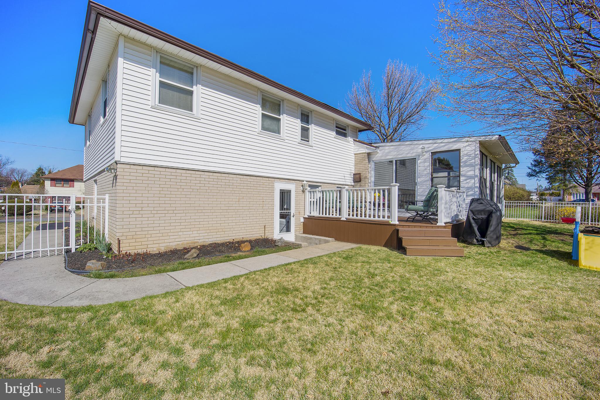 1005 Susan Road Philadelphia, PA 19115 - Photo 27 of 27