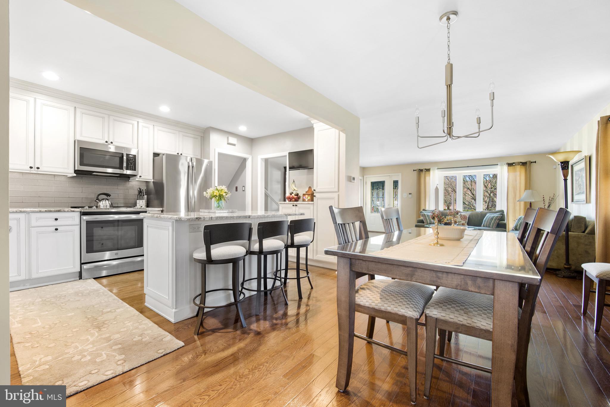 1005 Susan Road Philadelphia, PA 19115 - Photo 7 of 27