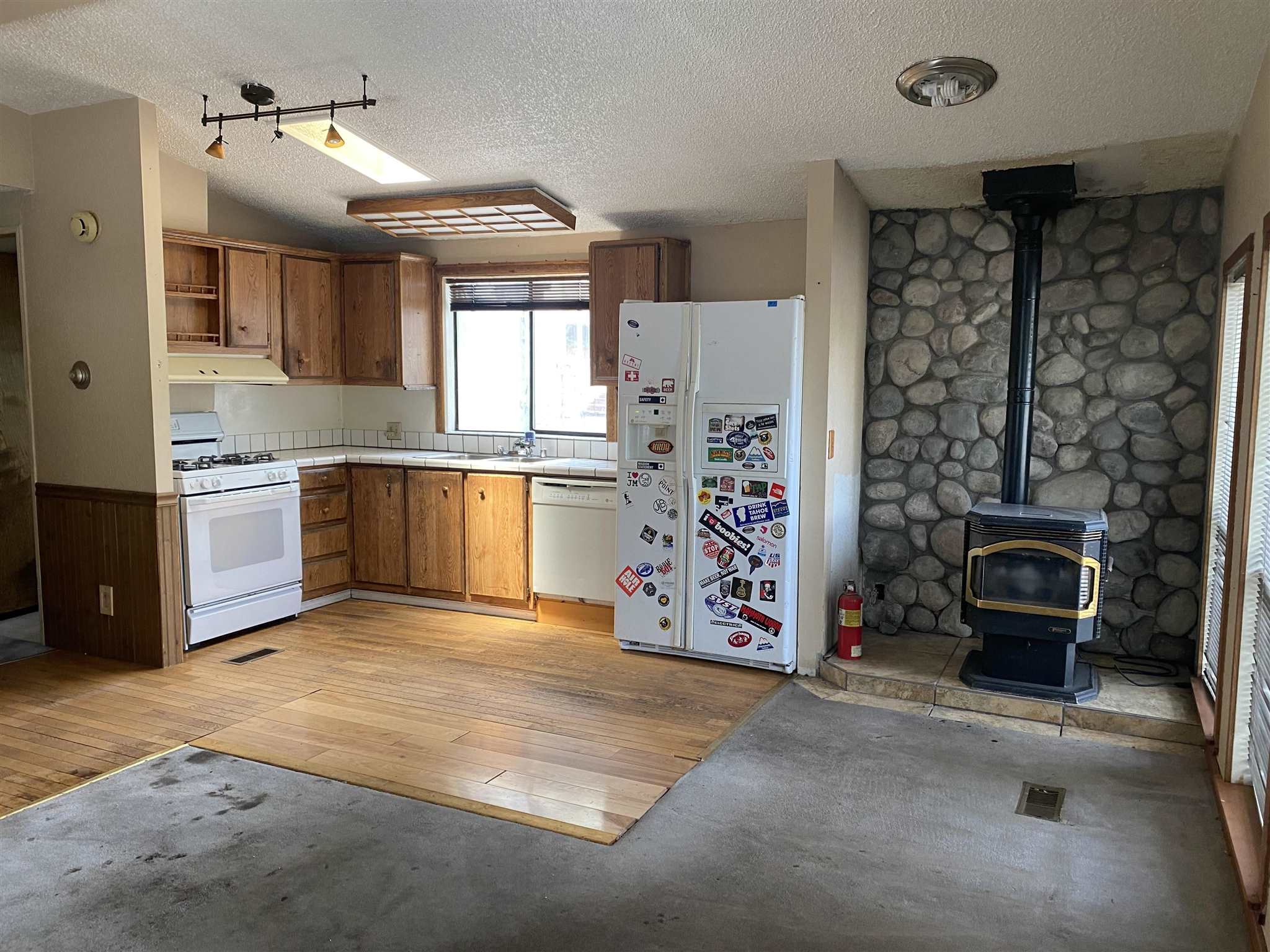 100 Ski Trail, Unit 20 Mammoth Lakes, CA 93546 - Photo 3 of 10