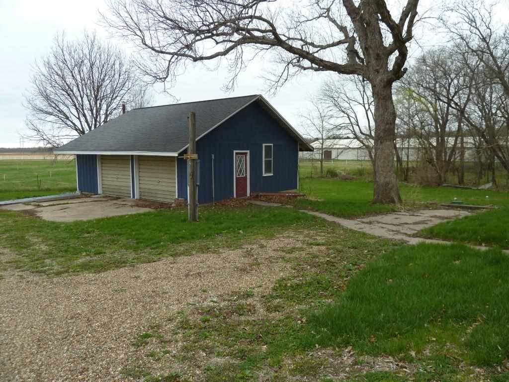 4789 Sand Road Southeast Iowa City, IA 52240 - Photo 3 of 9 Gallery Image 3