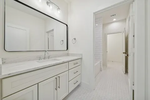 $1,350,000 | 511 Graceland Street, Houston, TX 77009