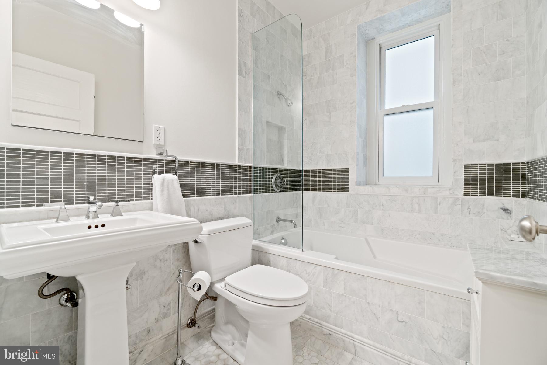 2022 Columbia Road Northwest, Unit 114 Washington, DC 20009 - Photo 22 of 29 Guest bathroom