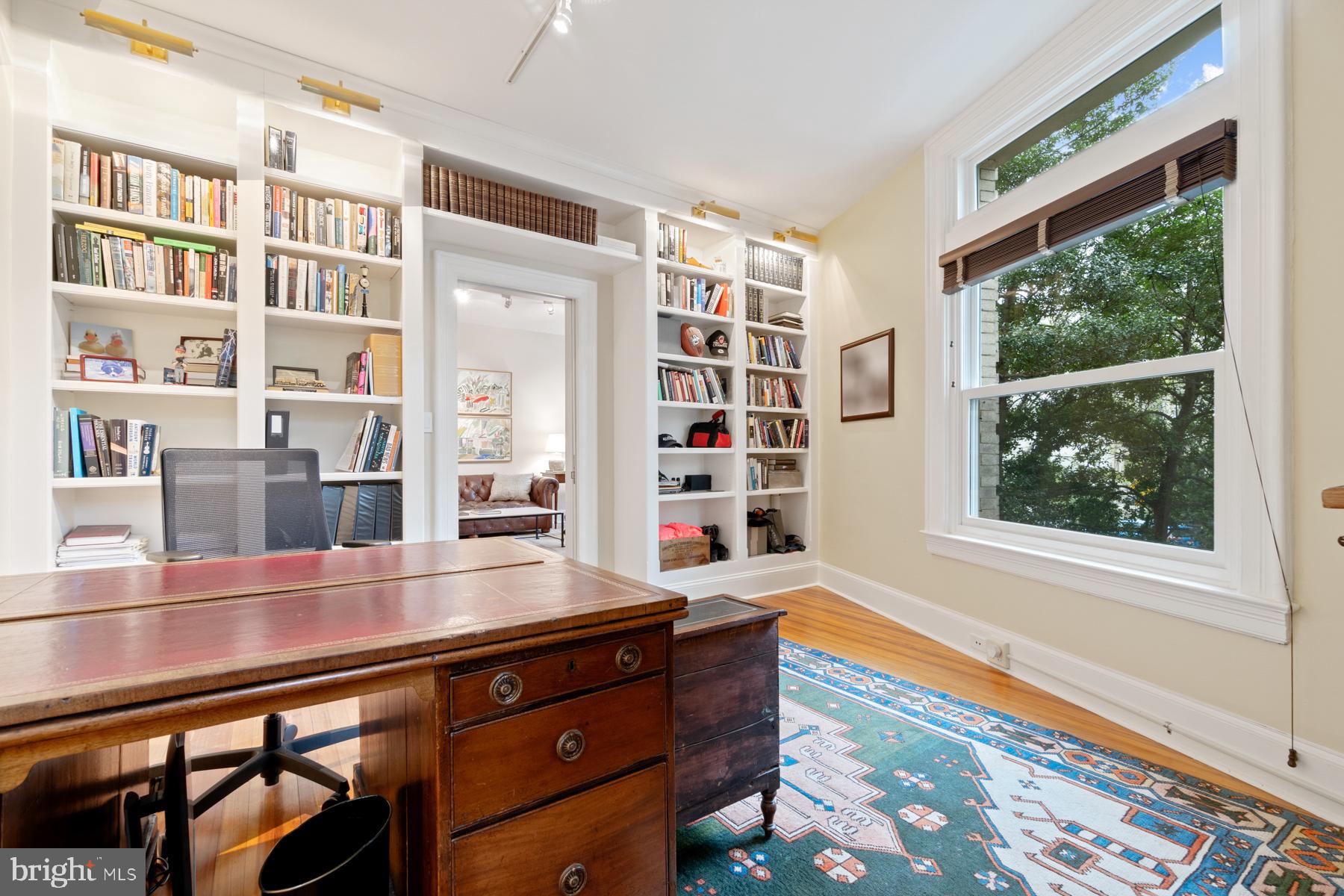 2022 Columbia Road Northwest, Unit 114 Washington, DC 20009 - Photo 8 of 29 Study built-ins.