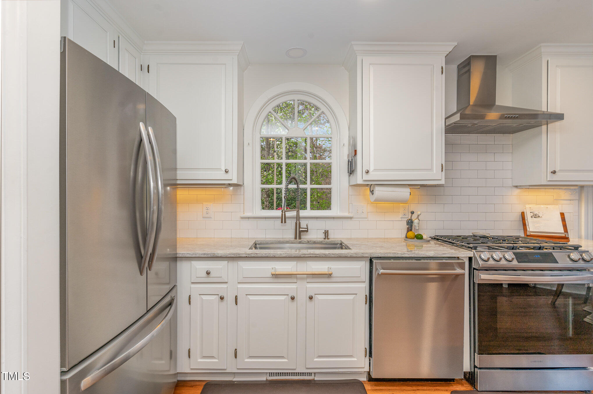7017 Sandringham Court Raleigh, NC 27613 - Photo 8 of 25 008_dsc00030-edit_162