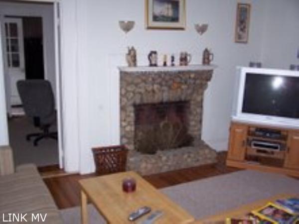 93 Edgartown Road Vineyard Haven, MA 02568 - Photo 2 of 11 http://d1qzqeyxiitrap.cloudfront.net/photos/17658/600/97854985.jpg