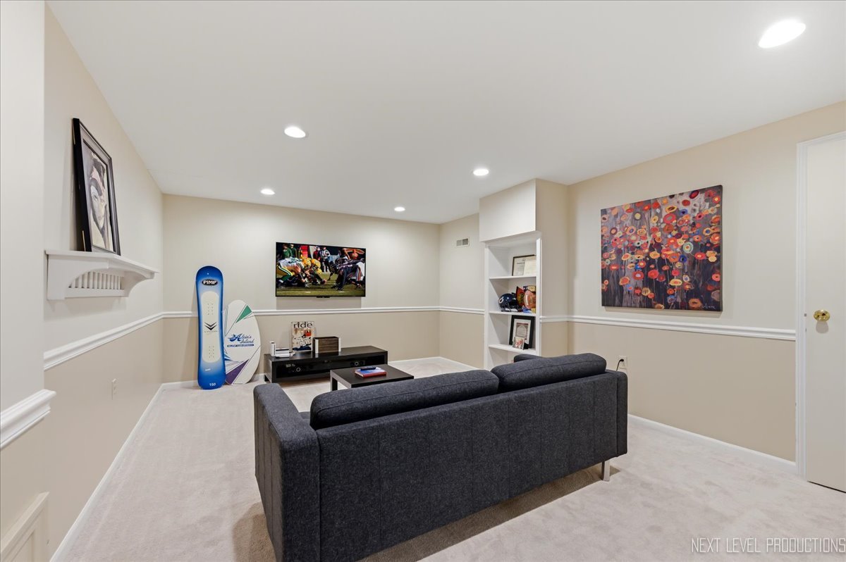 549 Bloomfield Circle Geneva, IL 60134 - Photo 27 of 31