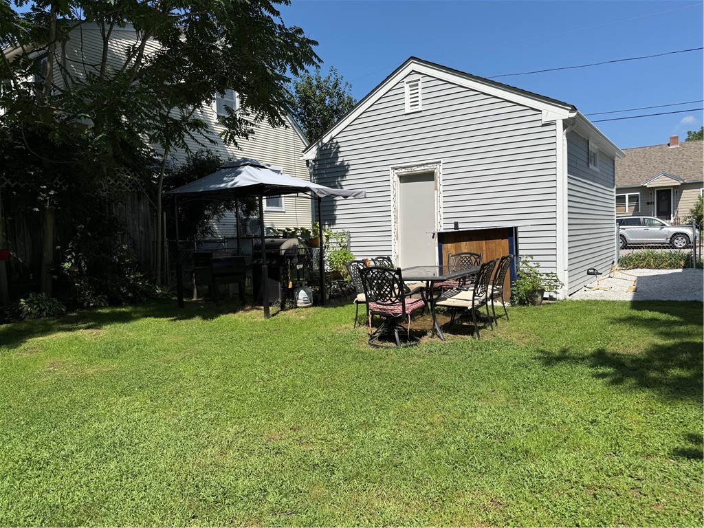 8 Rathbun Street West Warwick, RI 02893 - Photo 8 of 32 Gallery Image 8