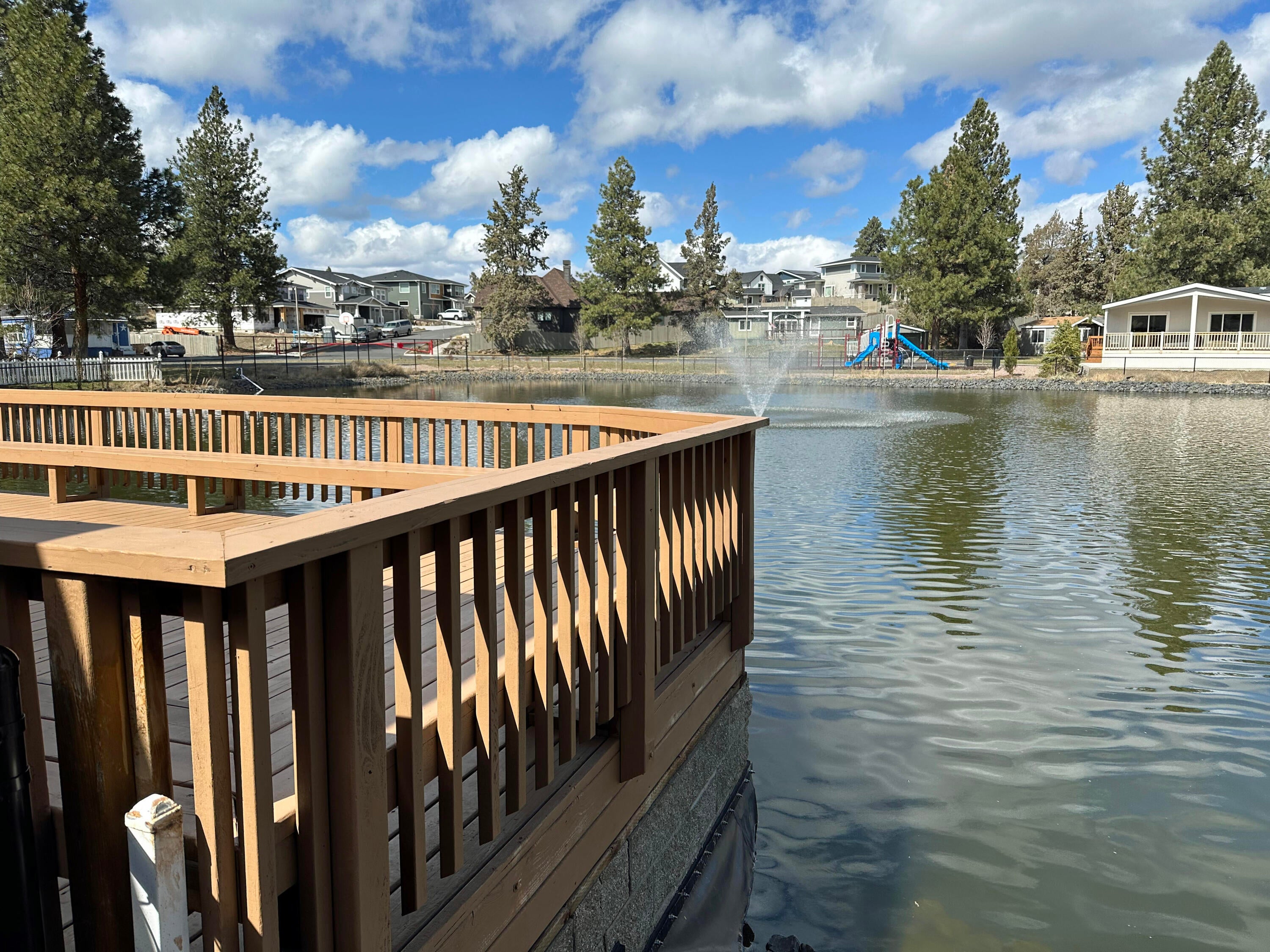 61000 Brosterhous Road, Unit 516 Bend, OR 97702 - Photo 24 of 30 deck off of community clubhouse