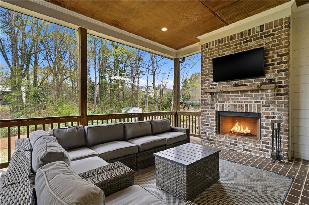 2041 Lee Road Southeast Smyrna, GA 30080 - Photo 25 of 57