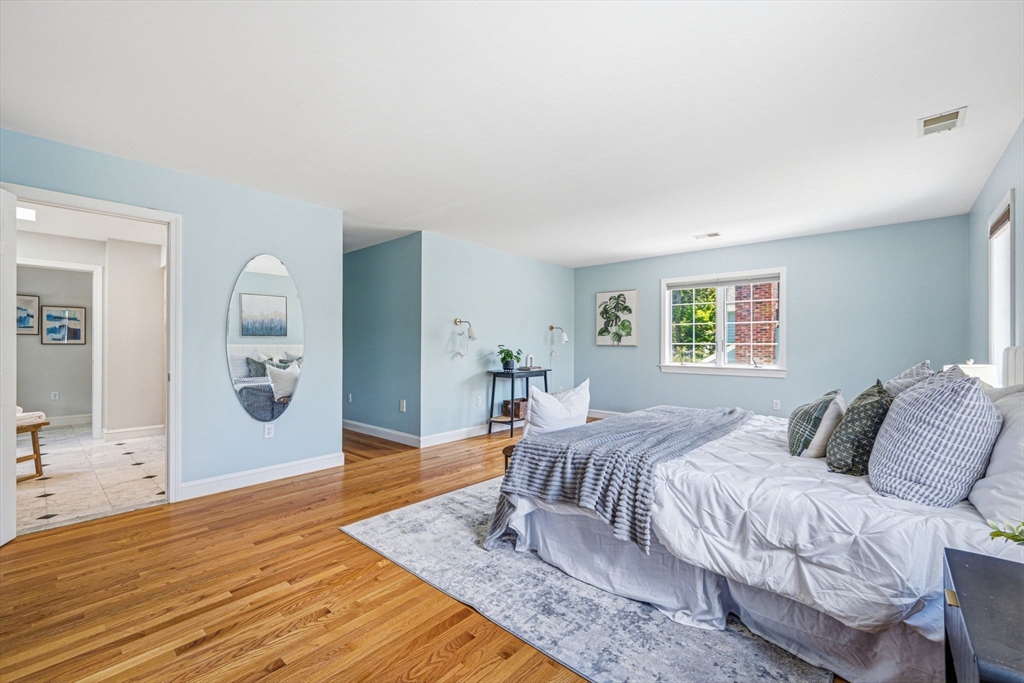 144 Wiswall Road Newton, MA 02459 - Photo 26 of 41