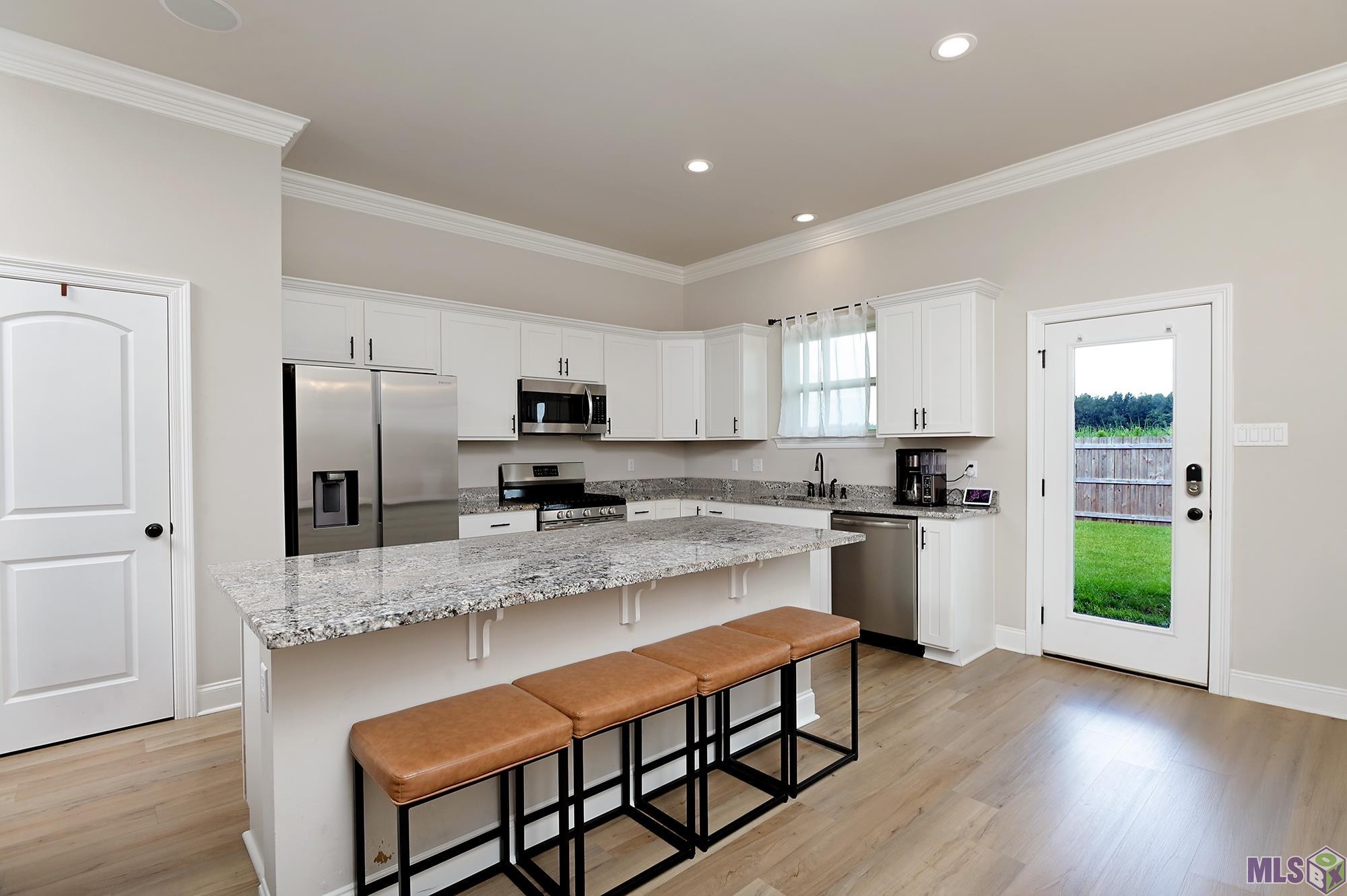 155 Magazine Loop Thibodaux, LA 70301 - Photo 2 of 16 Gallery Image 2