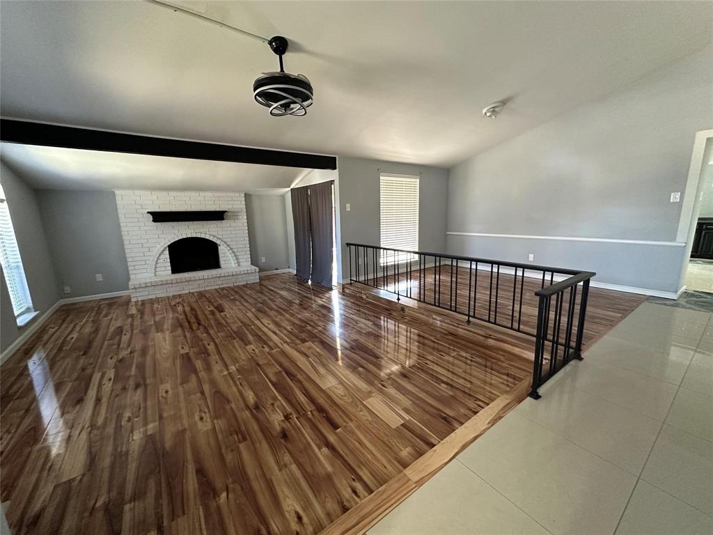 4601 Elm Ridge Lane Garland, TX 75044 - Photo 4 of 21 Gallery Image 4