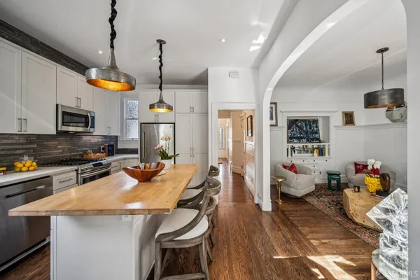$1,349,500 | 4021 19th Street, San Francisco, CA 94114