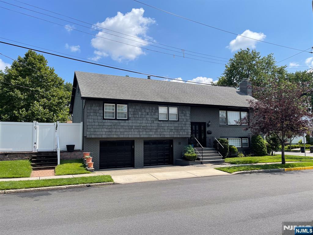5 Hillside Terrace East Rutherford, NJ 07073 - Photo 2 of 17 Gallery Image 2