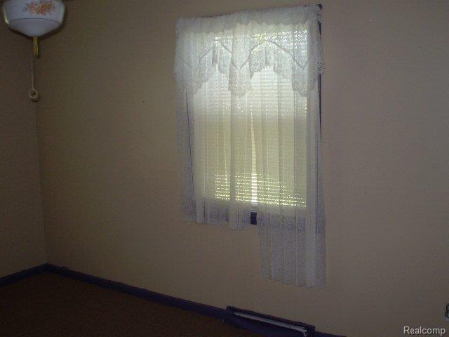 12867 Hough Road Memphis, MI 48041 - Photo 7 of 11 P6260117