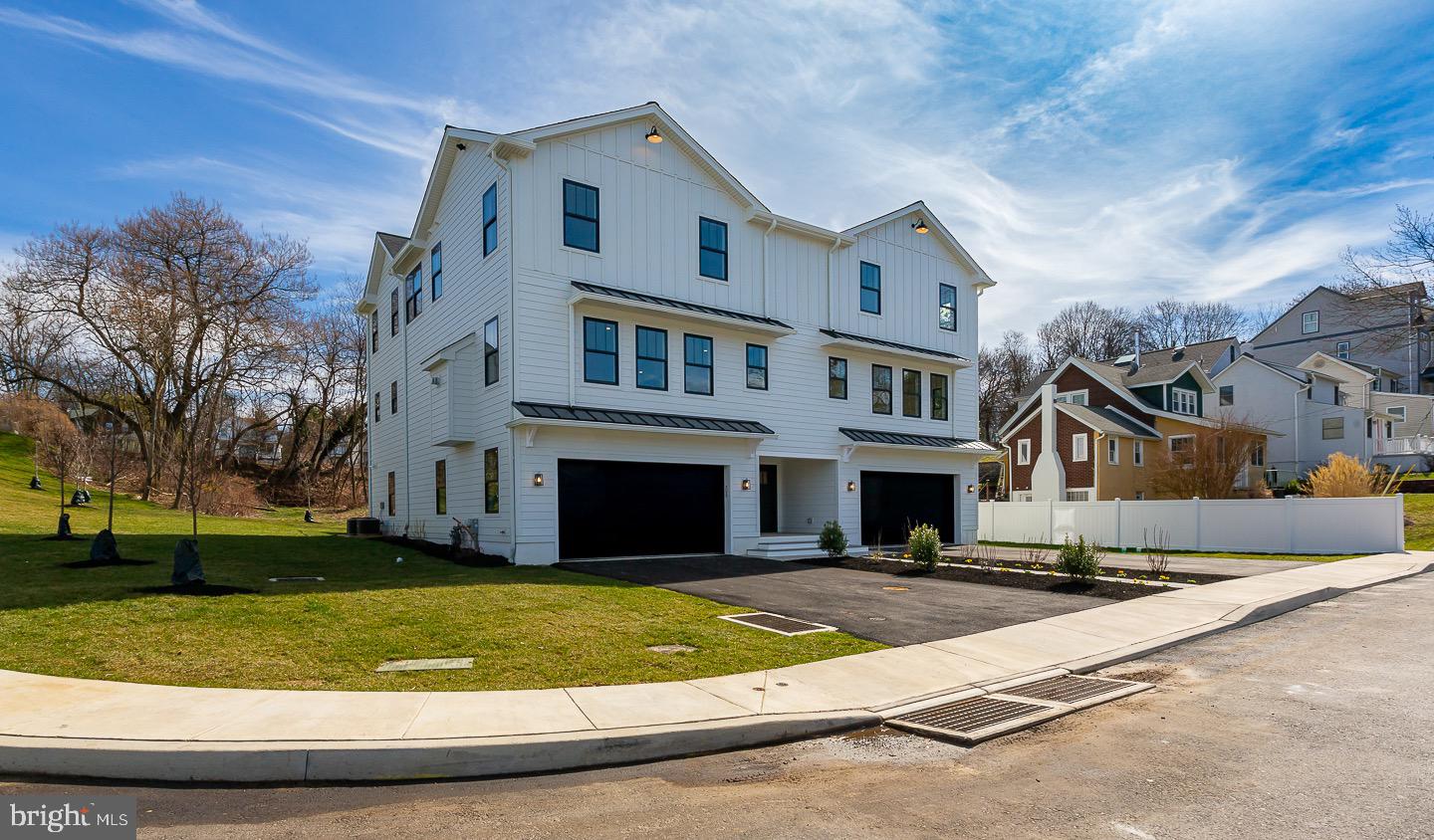 983 Henry Avenue Wayne, PA 19087 - Photo 2 of 26