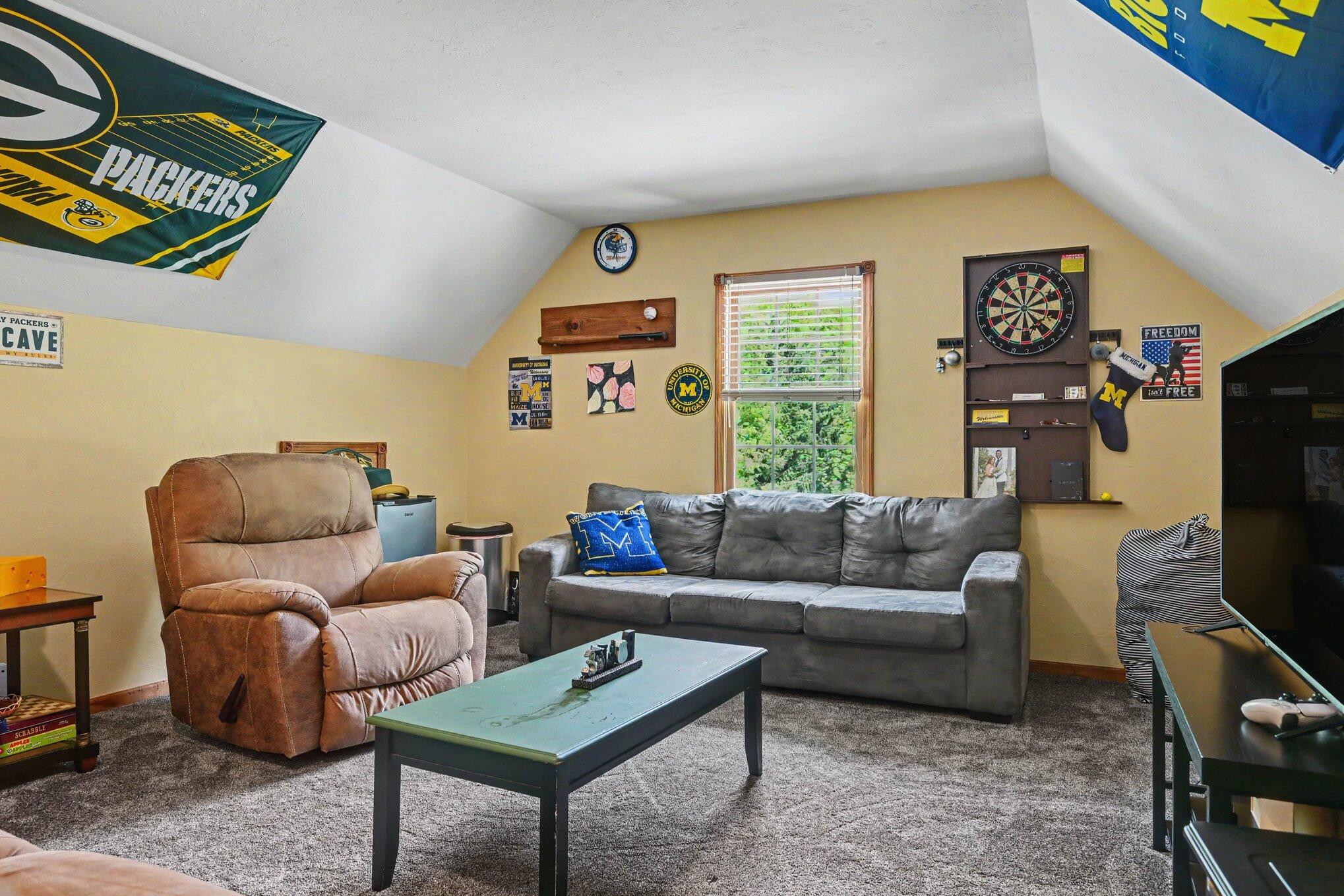 15757 Oakshore Drive Three Rivers, MI 49093 - Photo 10 of 26 011_file_2902