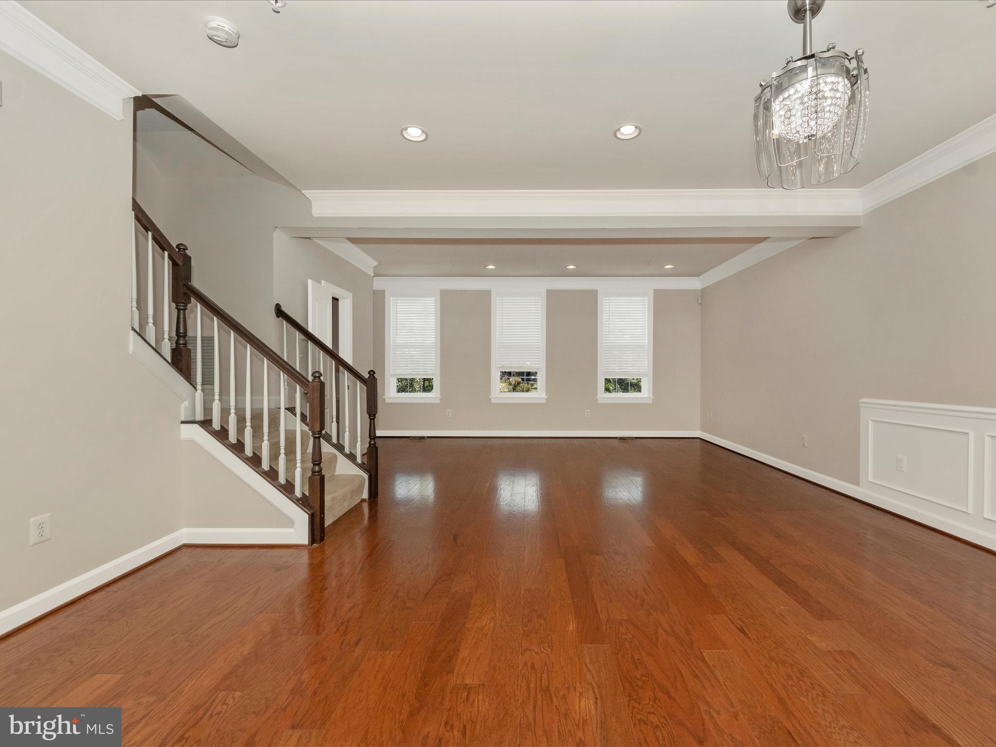 2113 St Josephs Drive Bowie, MD 20721 - Photo 5 of 53 Living Room