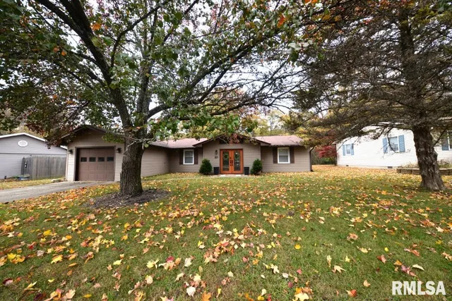 $199,000 | 811 Buffalo Lane, Mount Vernon, IL 62864