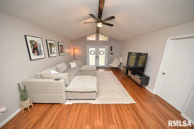 $199,000 | 811 Buffalo Lane, Mount Vernon, IL 62864