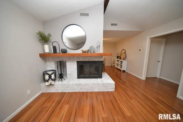 $199,000 | 811 Buffalo Lane, Mount Vernon, IL 62864