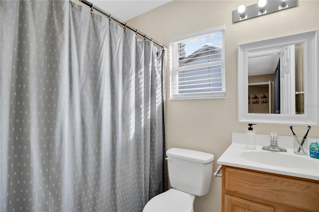 2901 Grayton Street Deltona, FL 32738 - Photo 12 of 23