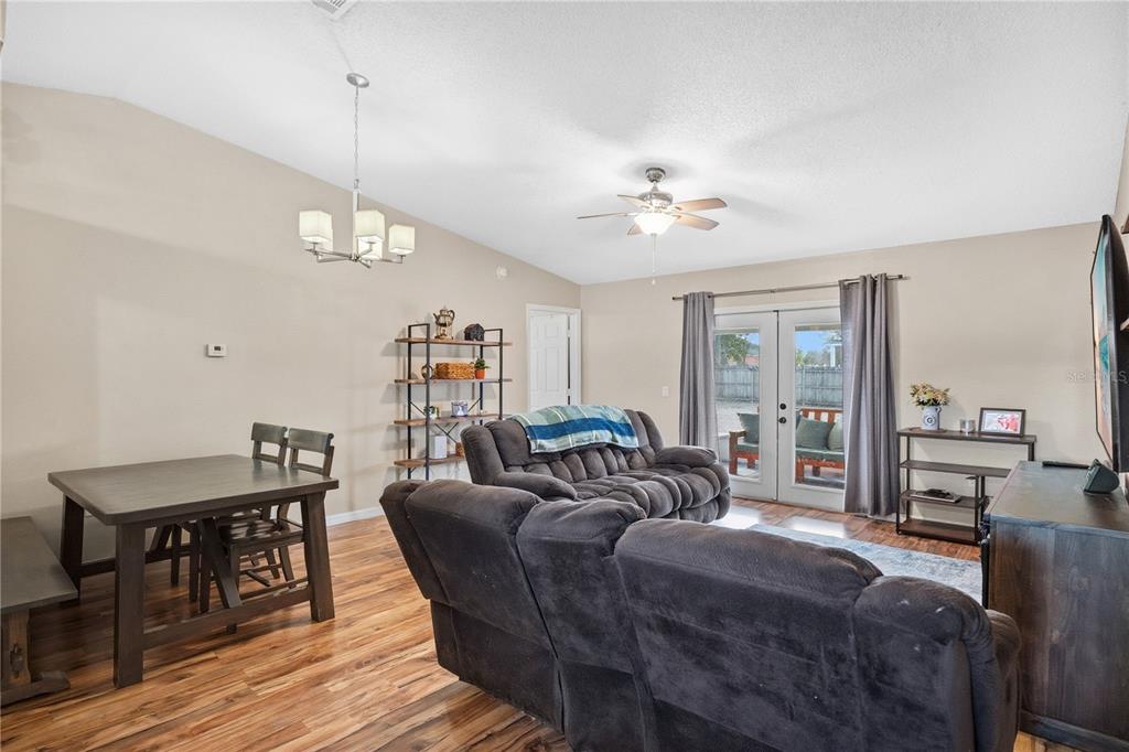 2901 Grayton Street Deltona, FL 32738 - Photo 5 of 23