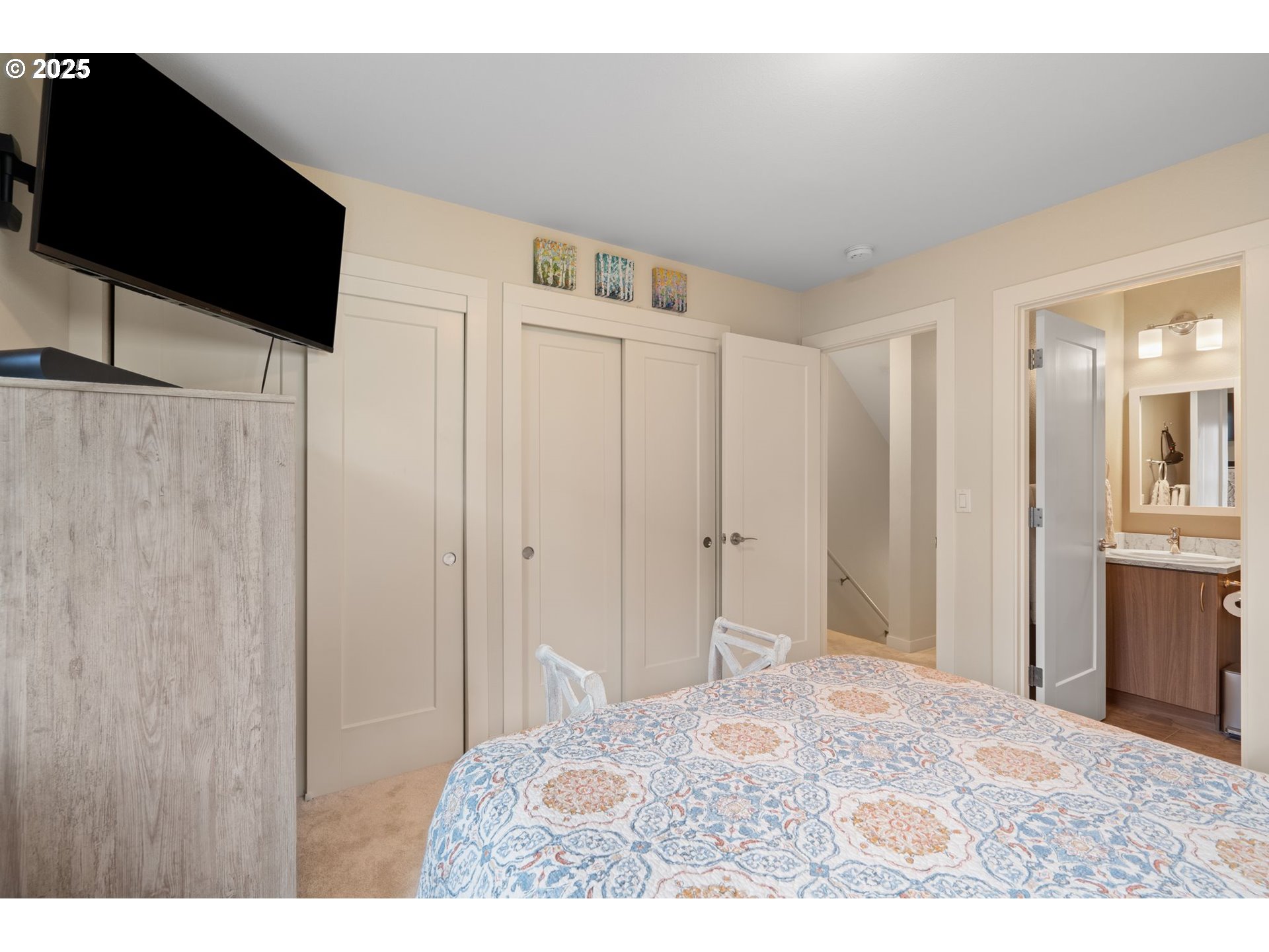 116 Northeast 109th Avenue, Unit A5 Portland, OR 97220 - Photo 27 of 46 a big room with closet and mirror