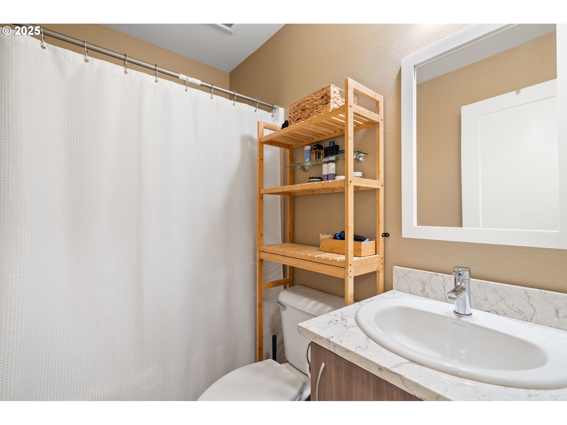 116 Northeast 109th Avenue, Unit A5 Portland, OR 97220 - Photo 37 of 46 a bathroom with a sink and a mirror