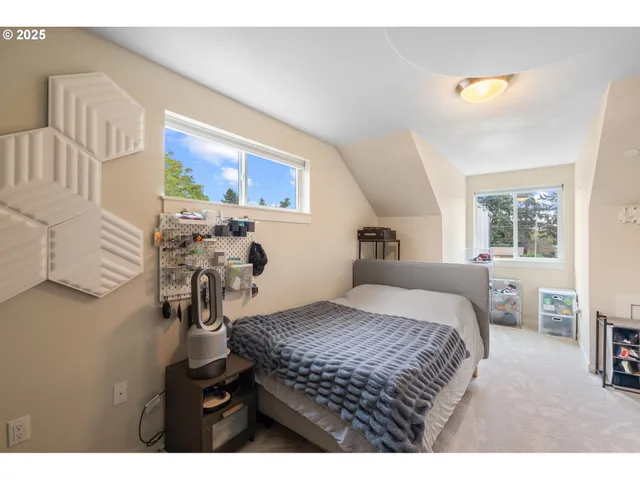 $240,000 | 116 Northeast 109th Avenue, Unit A5, Portland, OR 97220