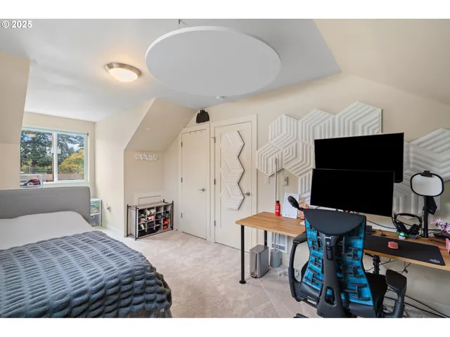 $240,000 | 116 Northeast 109th Avenue, Unit A5, Portland, OR 97220