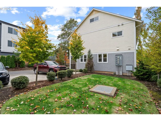 $240,000 | 116 Northeast 109th Avenue, Unit A5, Portland, OR 97220