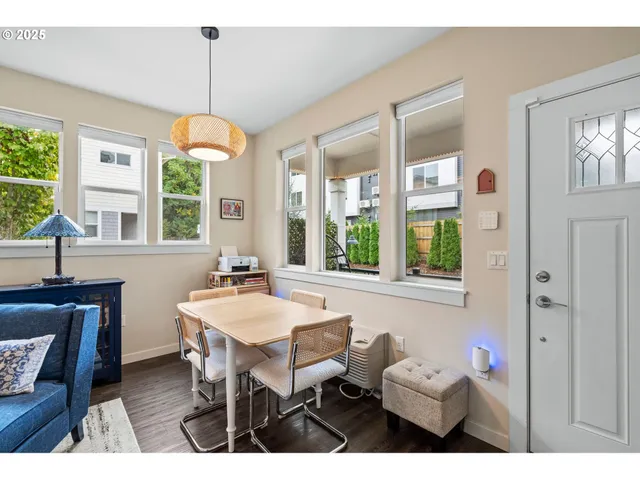 $240,000 | 116 Northeast 109th Avenue, Unit A5, Portland, OR 97220