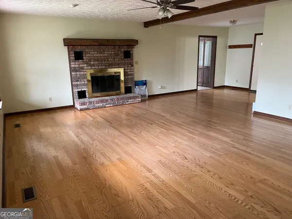 $850,000 | 475 Davis Road Southwest, Cave Spring, GA 30124