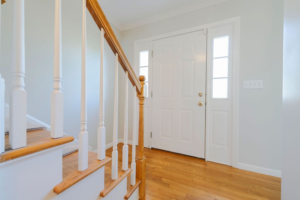 141 Meadow Lane Middletown, RI 02842 - Photo 11 of 50