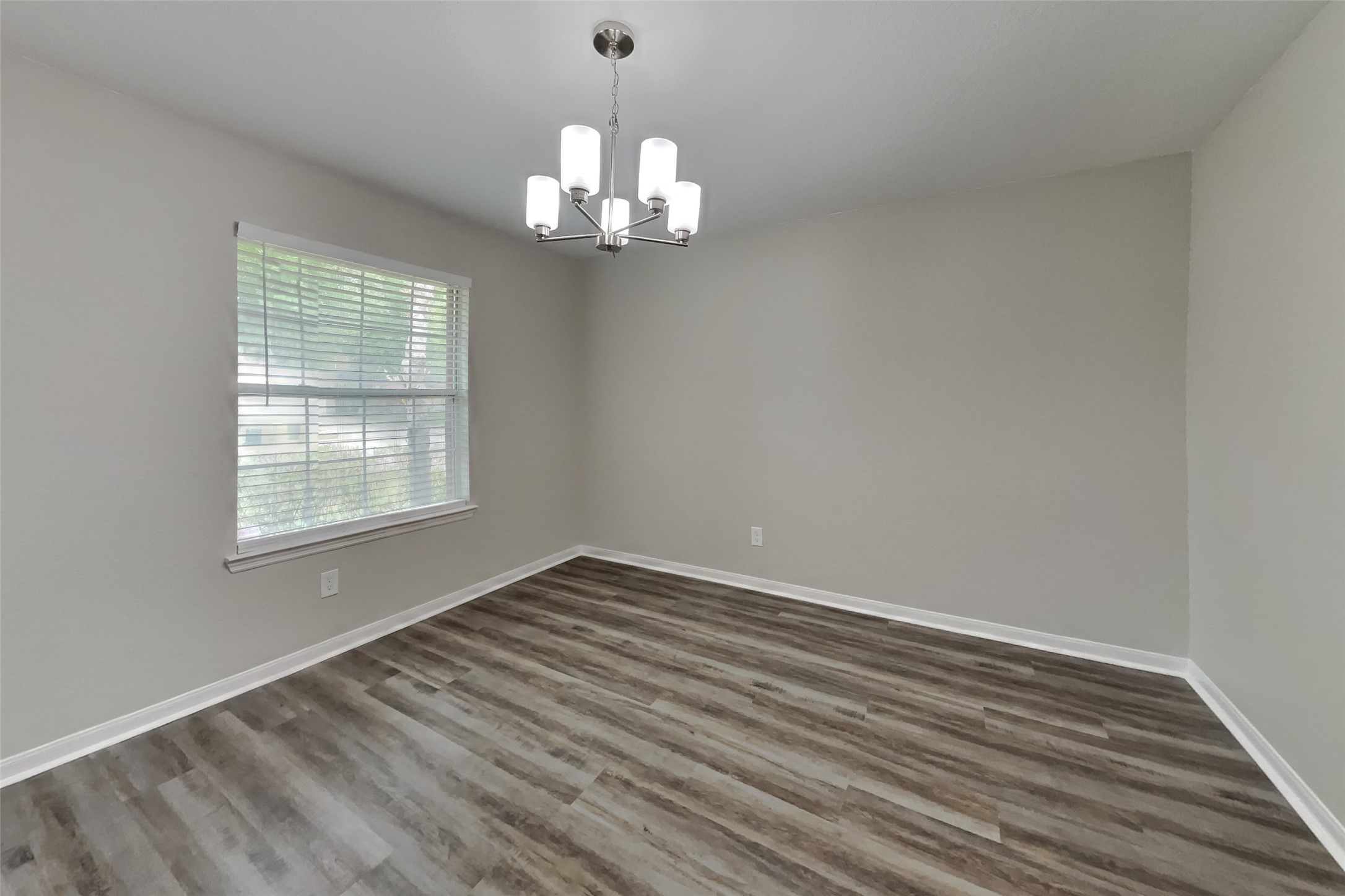 32411 Cross Spring Park Lane Conroe, TX 77385 - Photo 7 of 20