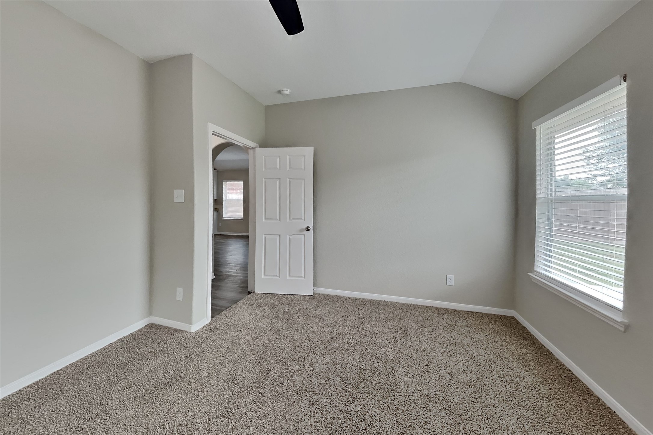 32411 Cross Spring Park Lane Conroe, TX 77385 - Photo 8 of 20