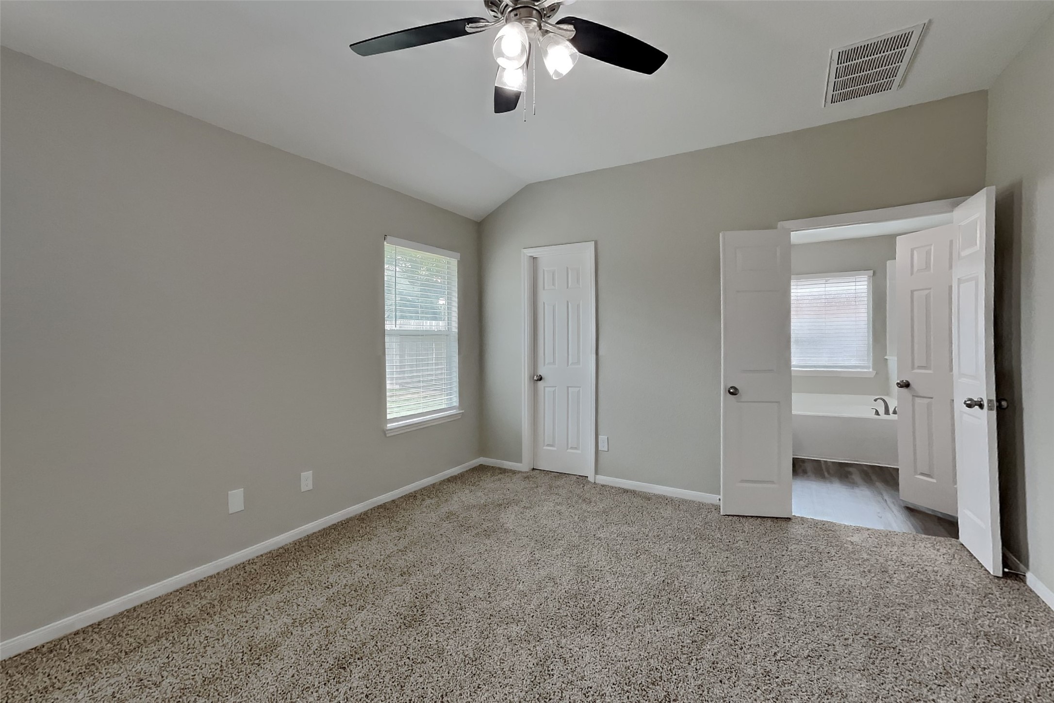 32411 Cross Spring Park Lane Conroe, TX 77385 - Photo 9 of 20