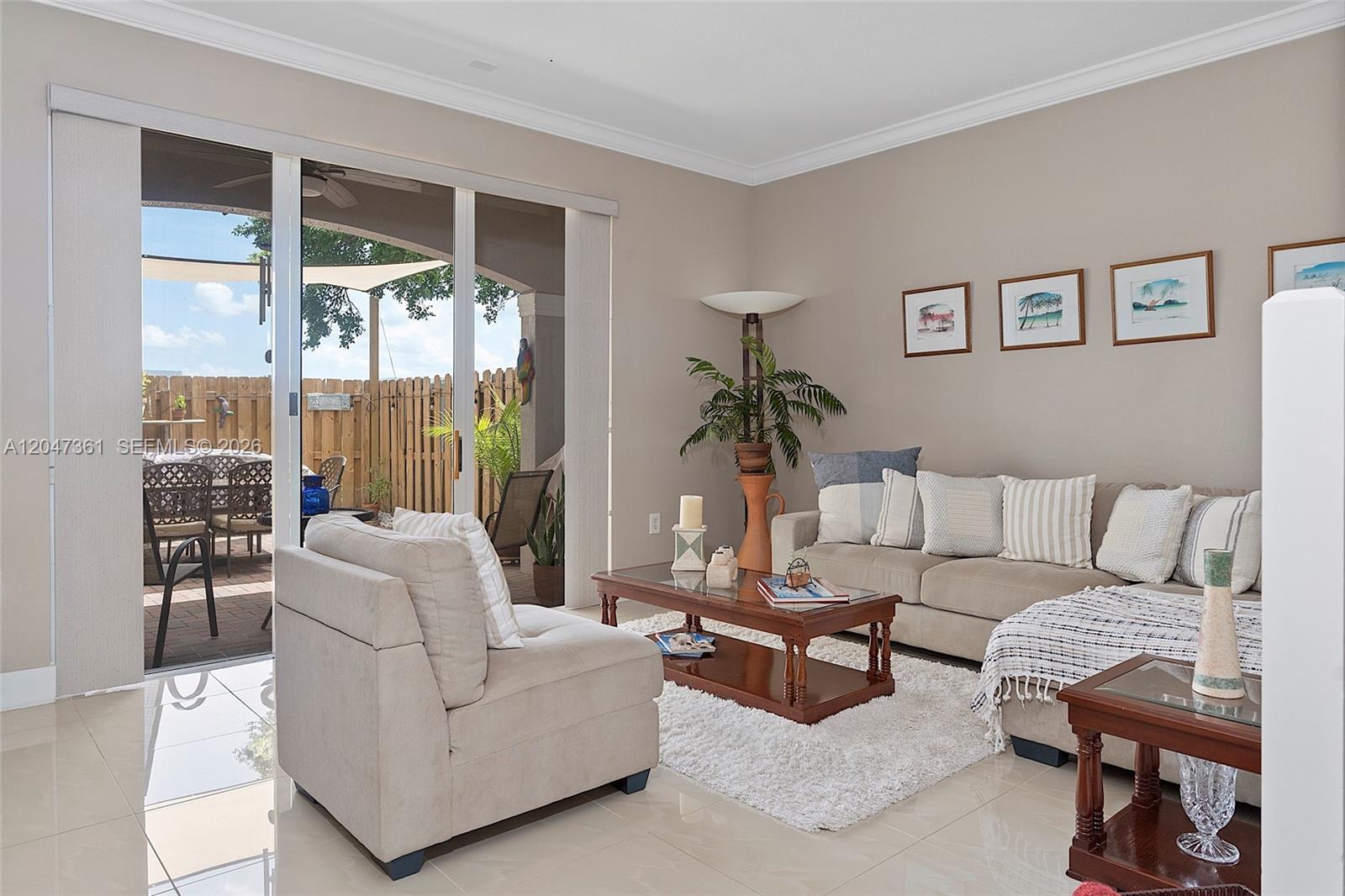 15262 Southwest 91st Lane Miami, FL 33196 - Photo 12 of 48