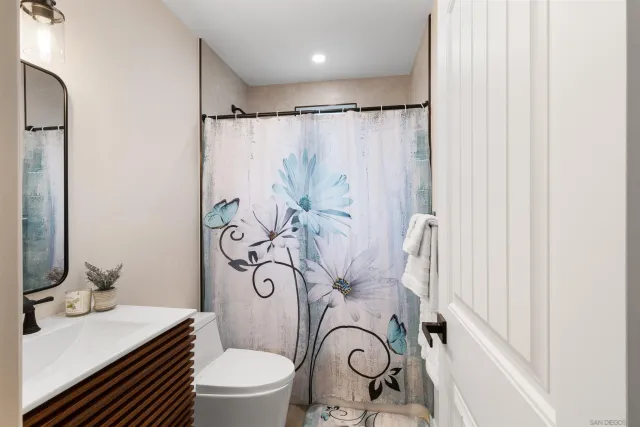 $4,000 | 6665 Amherst Street, San Diego, CA 92115