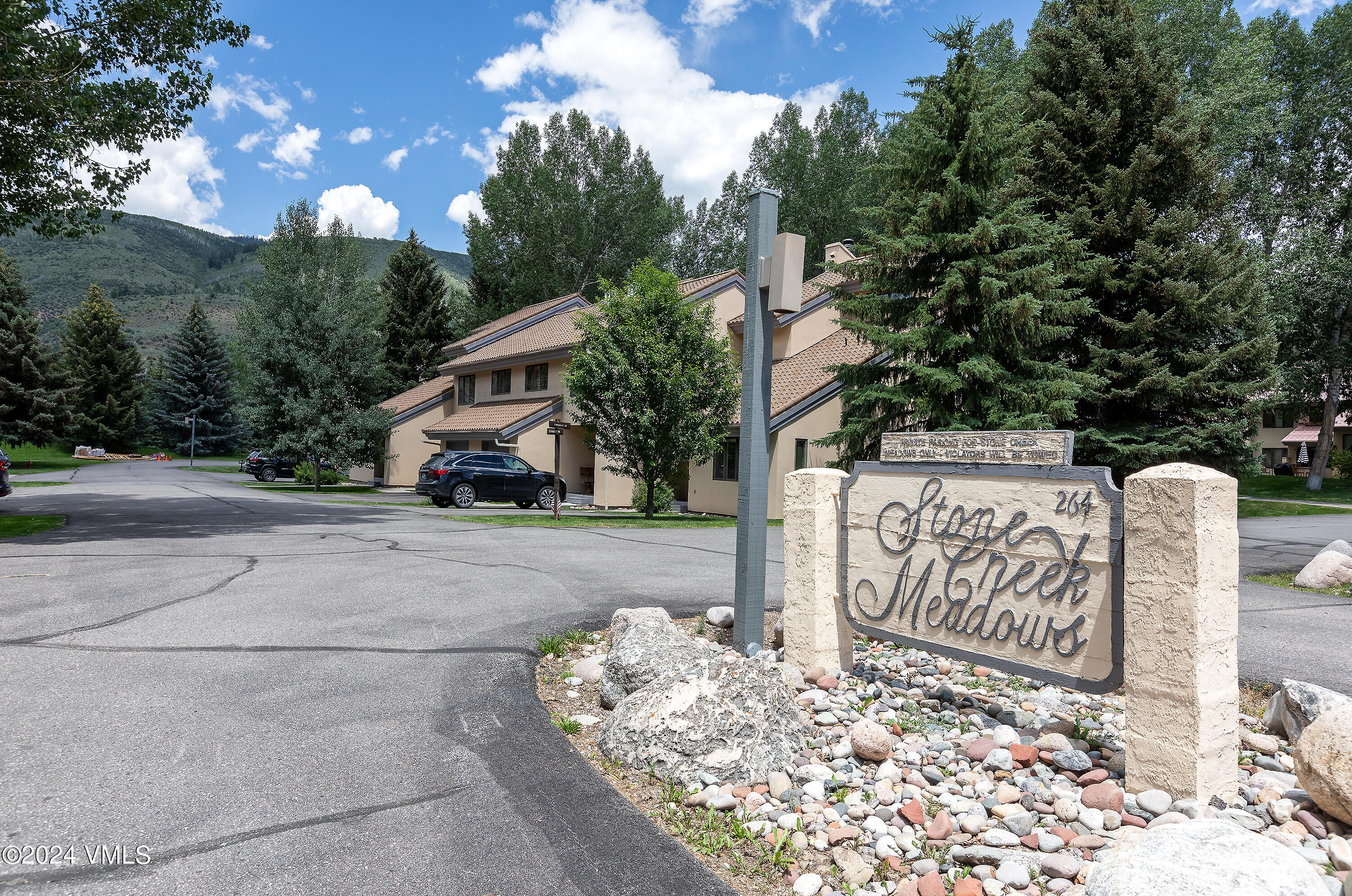 264 Eagle Drive, Unit 206 Eagle-Vail, CO 81620 - Photo 2 of 12