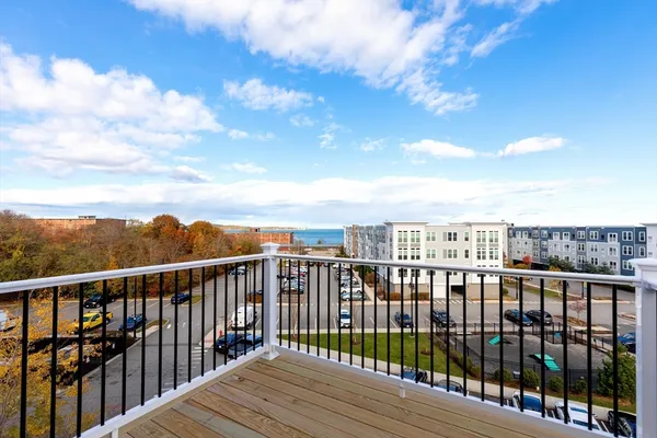 $639,900 | 393-7 Court Street, Unit 7, Plymouth, MA 02360